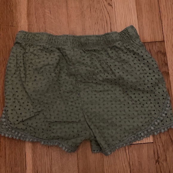 Girls medium shorts - Picture 4 of 4